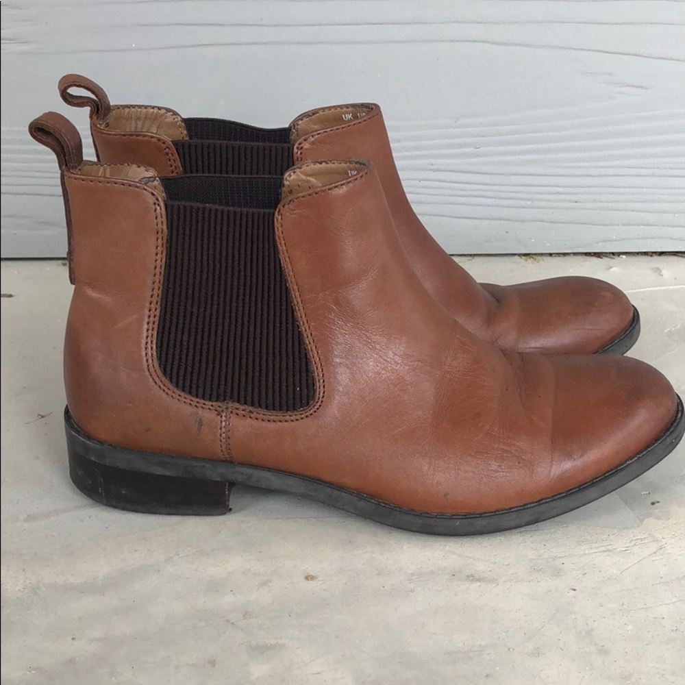 Clark’s Booties - Picture 2 of 5